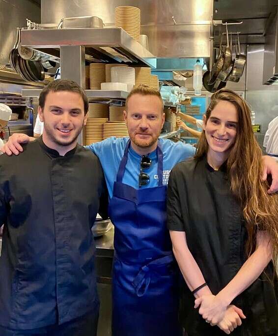 יובל בן נריה עם נדב ודניאל // צילום: אלינור כהן